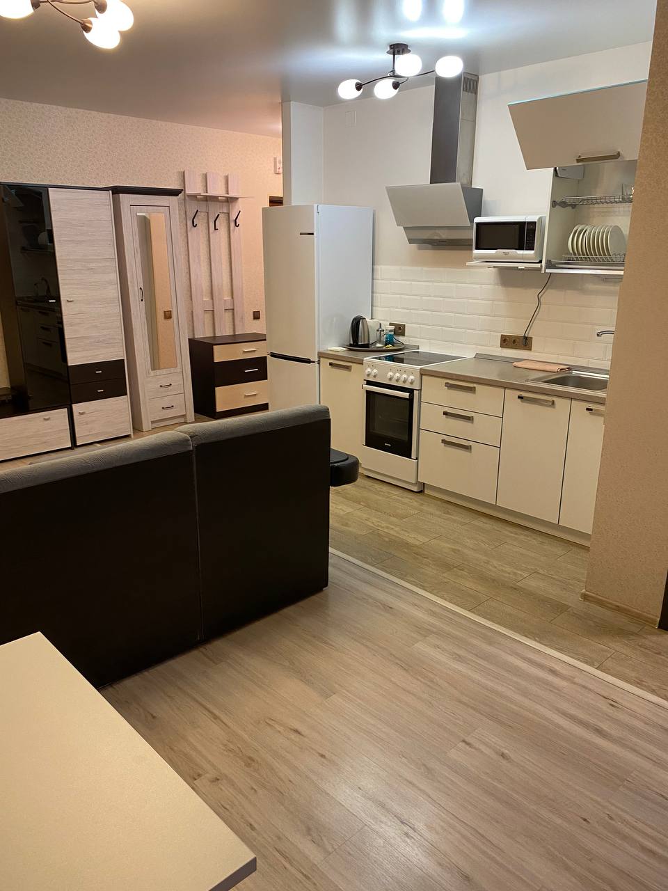 Новая квартира в центре с дизайнерским ремонтом, и удобствами